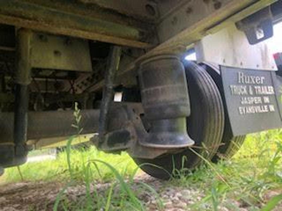 Used 2010 Reitnouer Step Deck Trailer