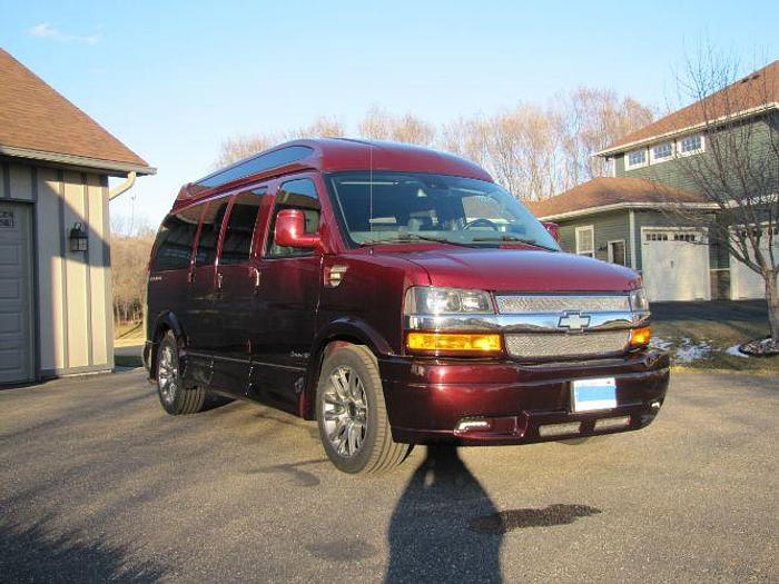 Used 2019 Chevrolet Express 2500 Cargo Van 3D