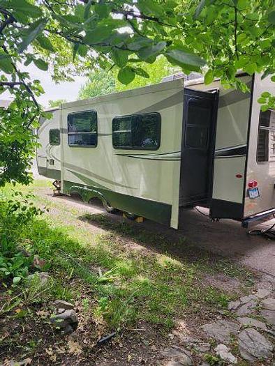 Used 2017 Keystone Cougar Xlite 28RLS