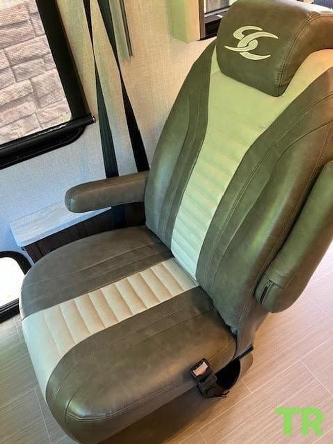 Used 2019 Coachmen Sportscoach Cross Country SRS 365RB