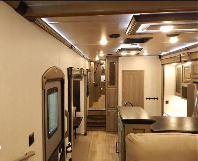 Used 2021 Keystone Montana 3761FL