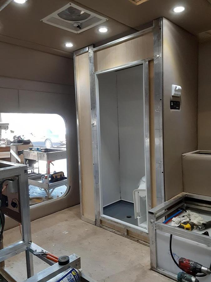 Used 2000 Kenworth W900 Conventional Sleeper Semi