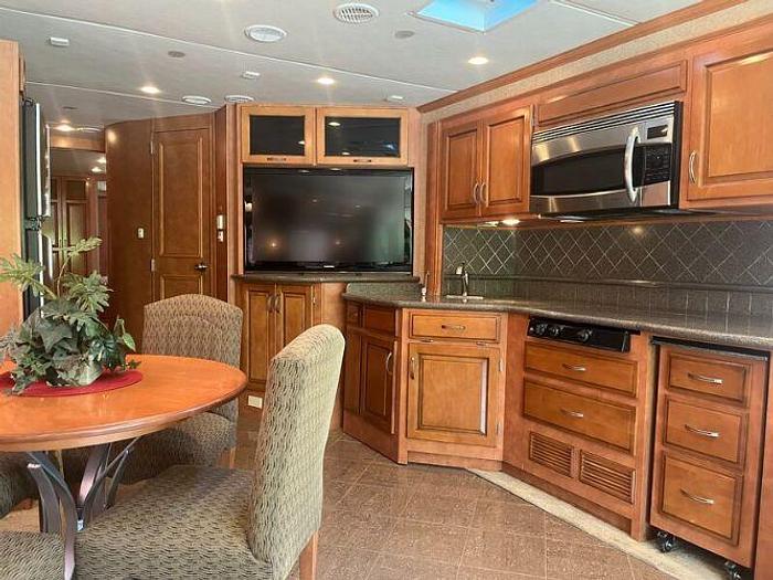 Used 2010 Newmar Ventana 4386