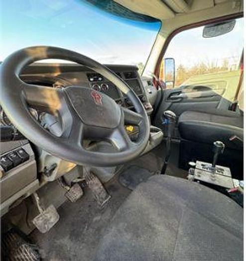 Used 2016 KENWORTH T880