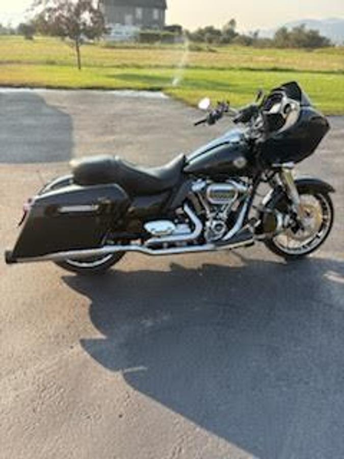 Used 2021 Harley Davidson Road Street Glide Special