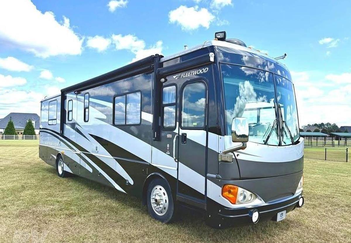 Used 2006 Fleetwood Excursion 39S Class A Motorhome