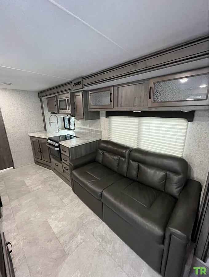 Used 2021 Coachmen Ultra Lite