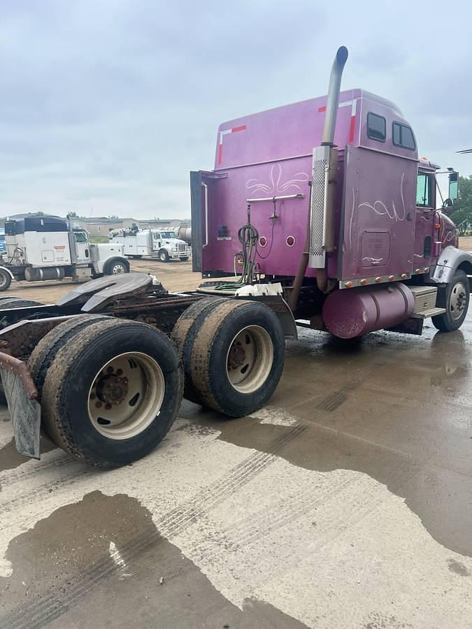 Used 1997 INTERNATIONAL 9400 Sleeper Semi Truck