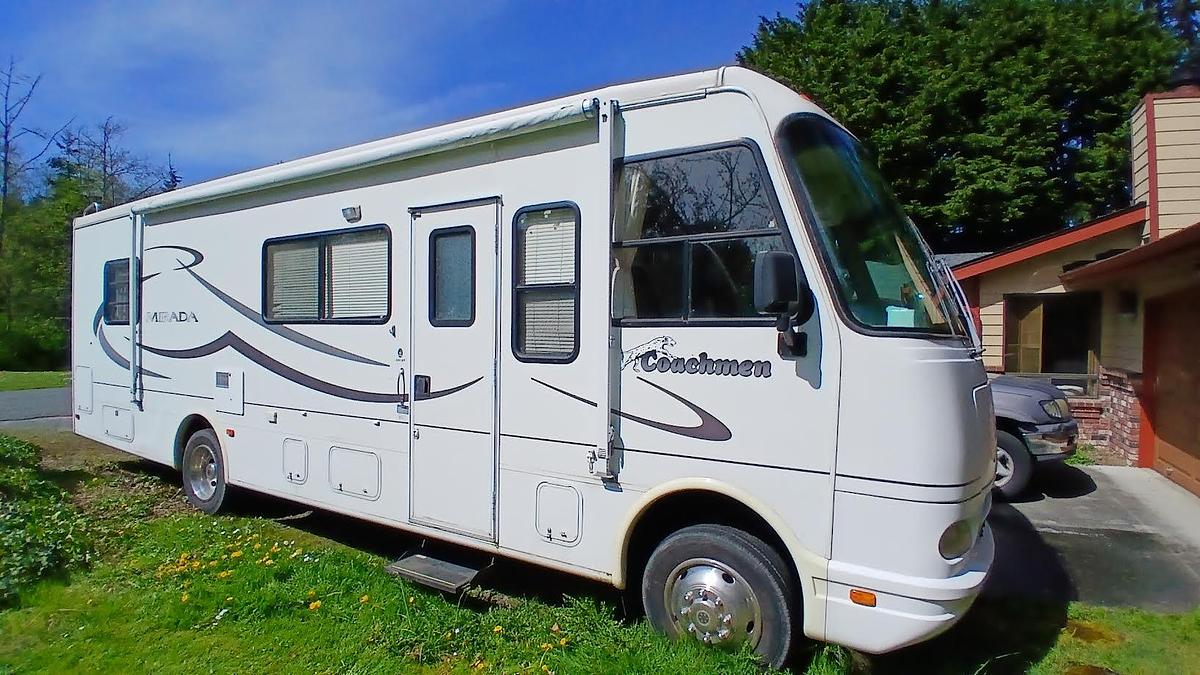 Used 2002 Coachmen Mirada Class A Motorhome