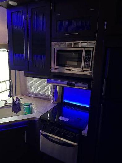 Used 2017 Forest River Cherokee Artic Wolf 255DRL4