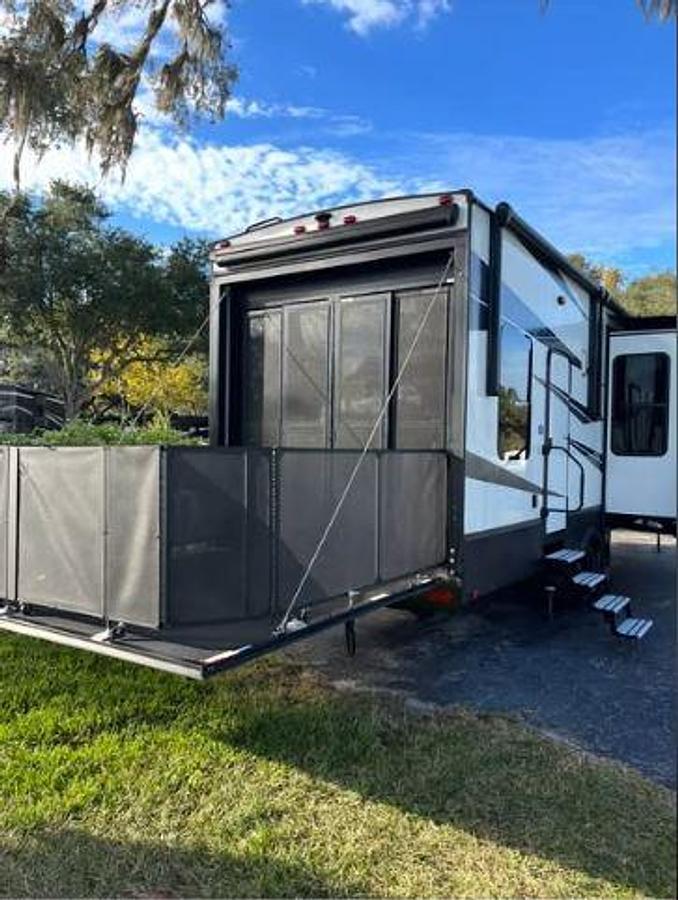 Used 2020 Grand Design Momentum 349m