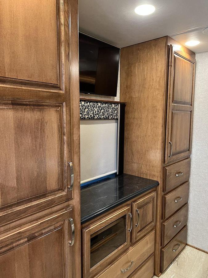 Used 2021 Renegade Verona LE 38LDG