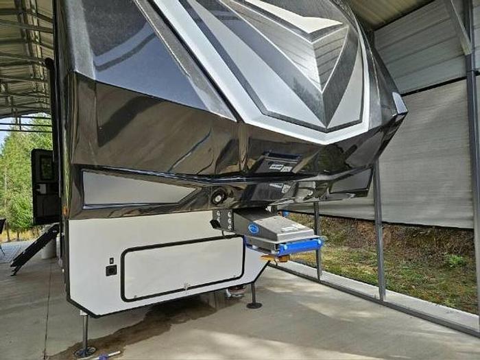 Used 2021 Grand Design Momentum G-Class (Fifth Wheel)