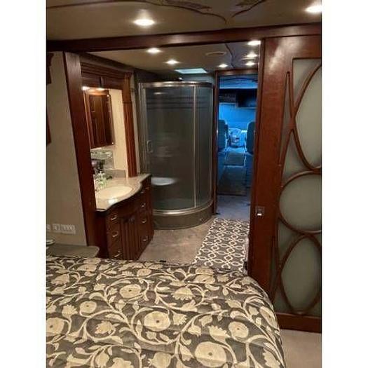 Used 2009 Newmar Essex 4517