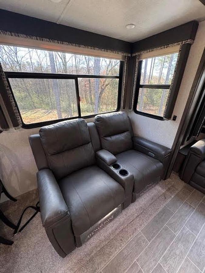 Used 2020 Keystone Montana High Country 385BR Fifth Wheel