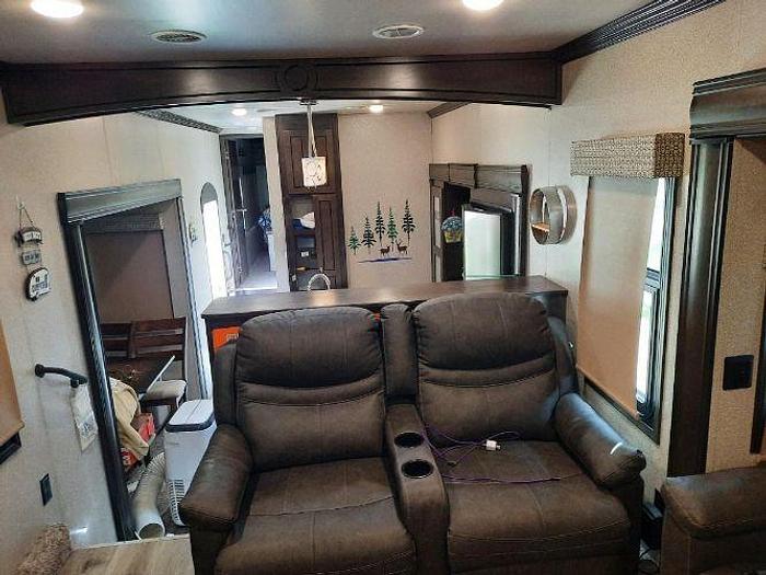 Used 2020 Forest River Cedar Creek Silverback 37RTH