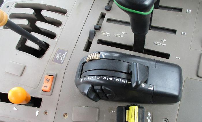 Used 2017 JOHN DEERE 6110M