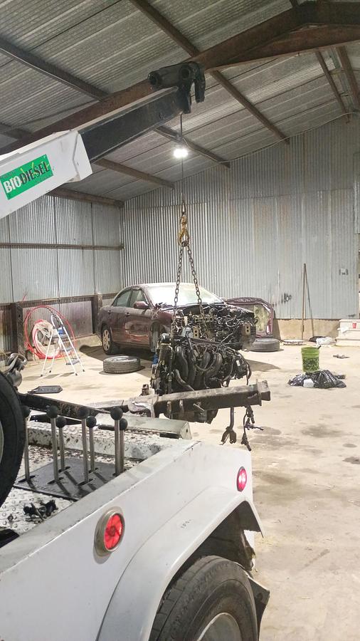 Used 2002 Ford F450 Recover Truck with Boom