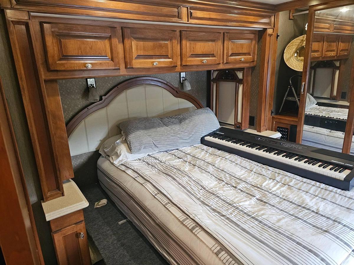 Used 2013 Tiffin Motorhomes Phaeton 40QKH