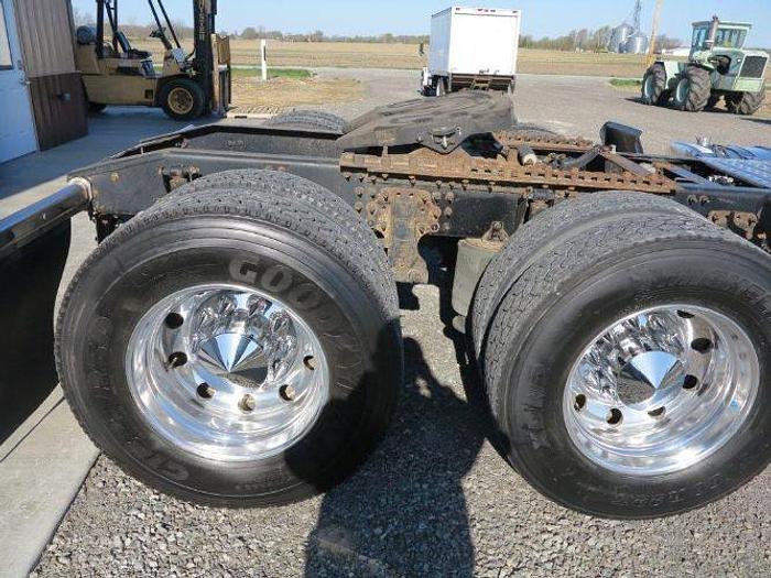 Used 2015 Mack Pinnacle CXU613