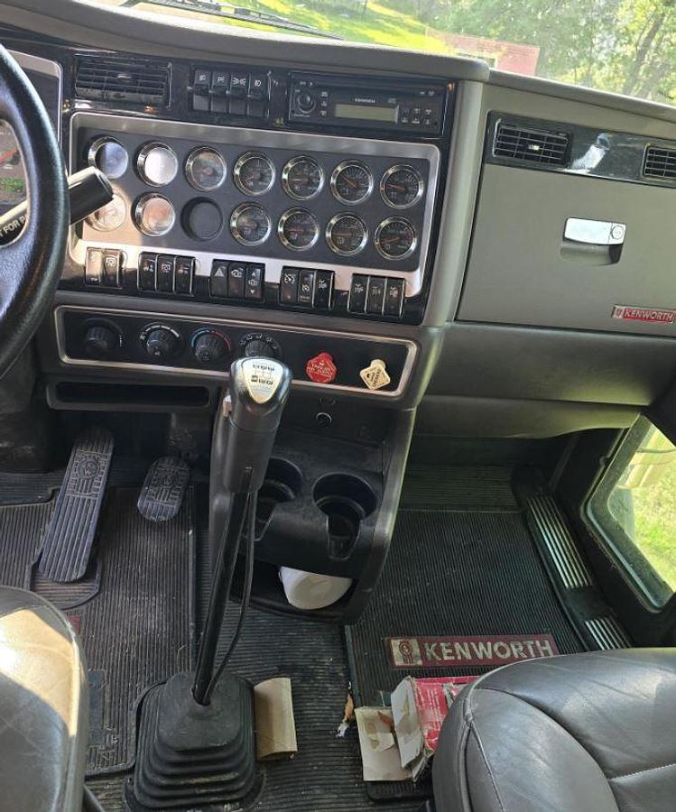 Used 2008 KENWORTH T800