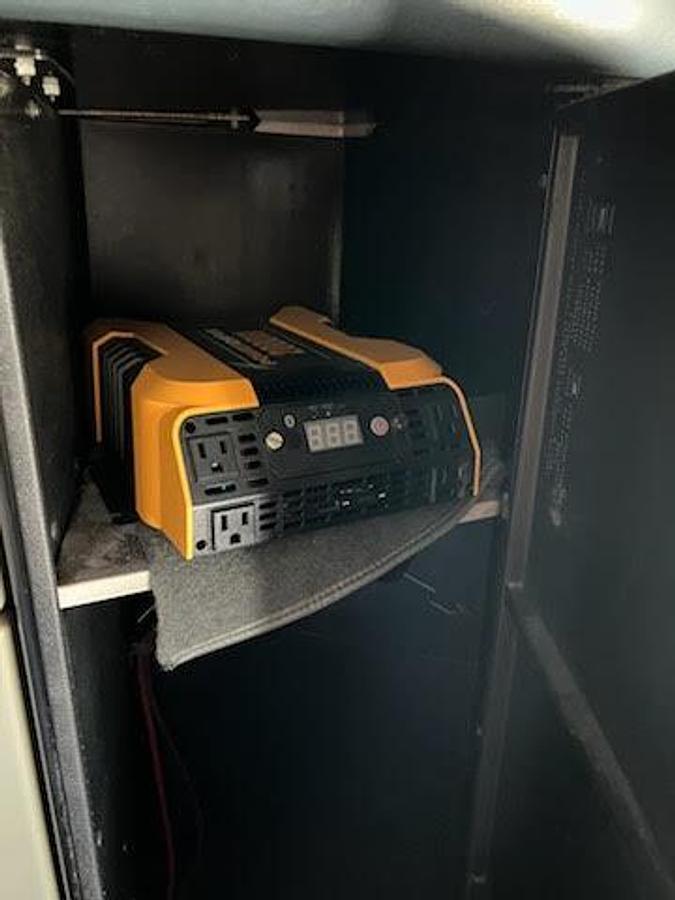 Used 2000 Kenworth W900L Conventional Sleeper Semi