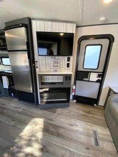 Used 2022 Dutchmen Aspen Trail 2860RLS