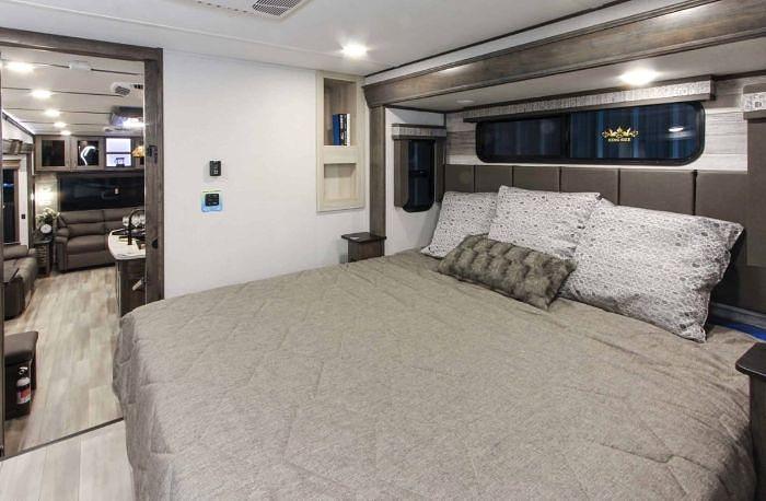 Used 2022 Alliance Paradigm 370FB