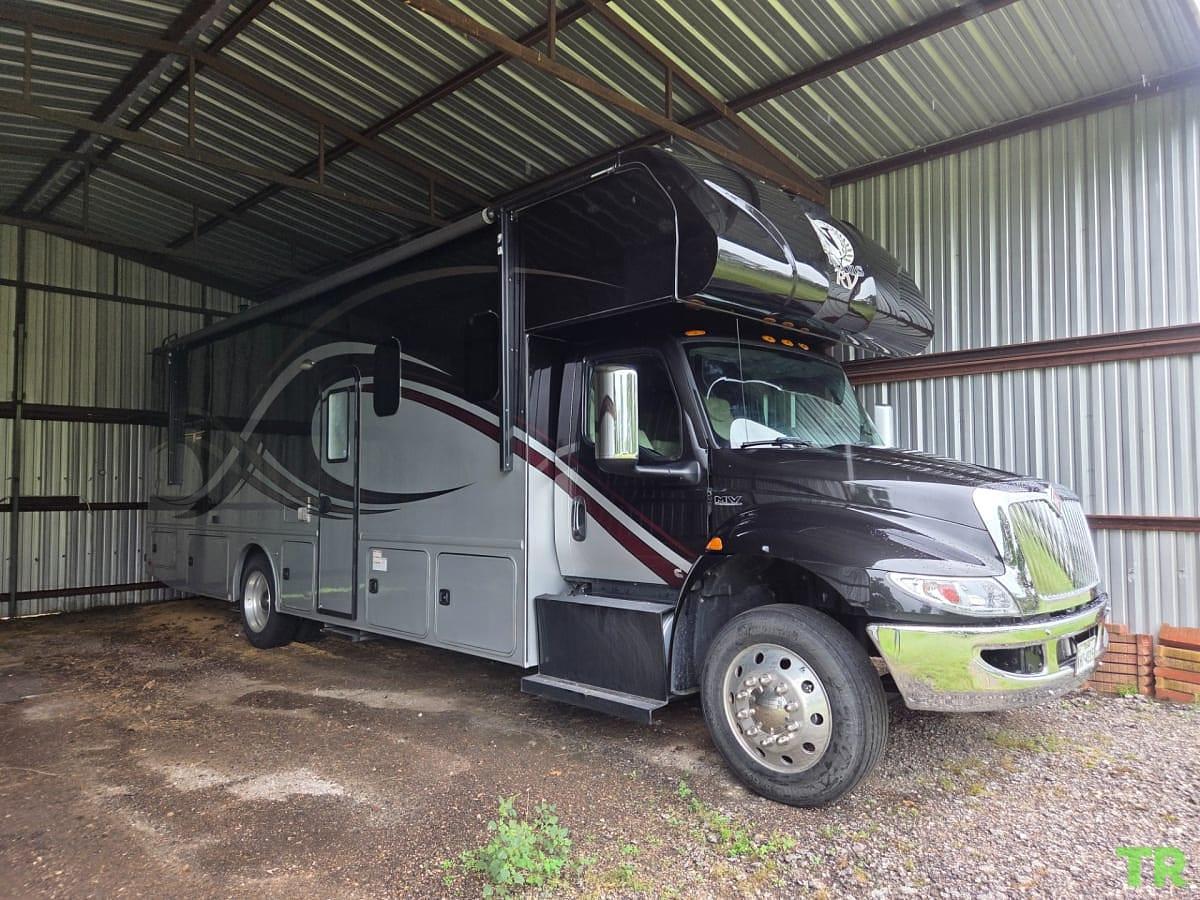 Used 2023 Nexus Triumph 34TSC