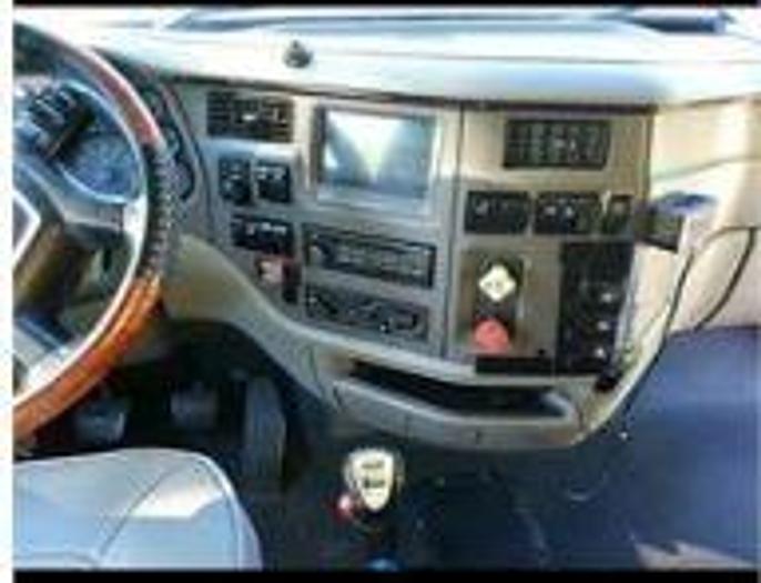 Used 2014 Peterbilt 587