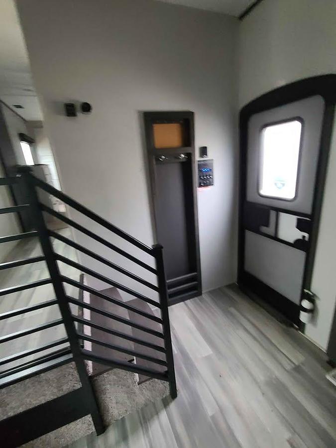 Used 2021 Keystone Sprinter Limited 3620FWLBH Fifth Wheel – Bunkhouse – Washer & Dryer – Custom Skirting – Full-Time Ready