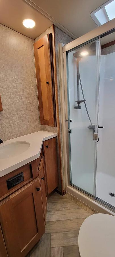 Used 2023 Vanleigh Vilano 320GK Fifth Wheel