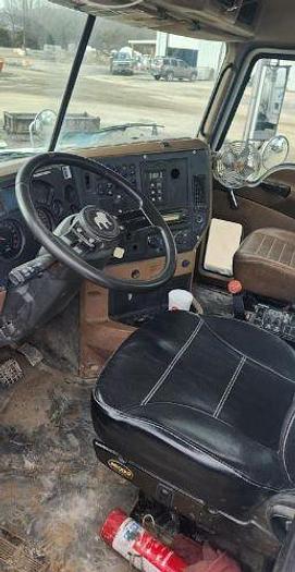 Used 2014 Mack Granite GU813