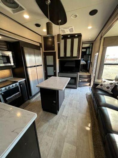 Used 2018 Grand Design Momentum 349M
