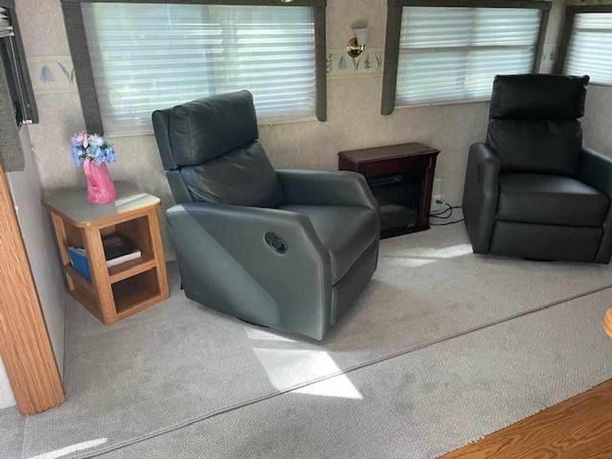 Used 2004 Fleetwood Wilderness