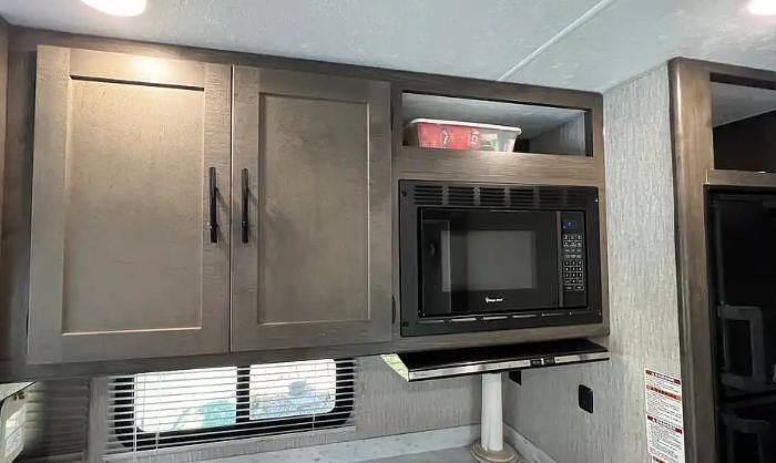 Used 2022 Coachmen Leprechaun 319MB