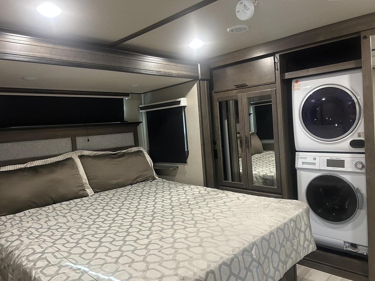 Used 2022 Grand Design Solitude 375RES-R Fifth Wheel