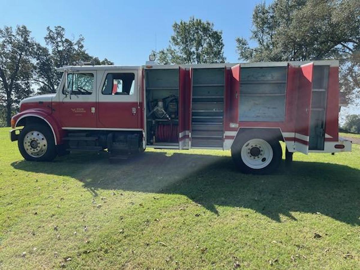 Used 1995 International 4900 Service Utility Truck