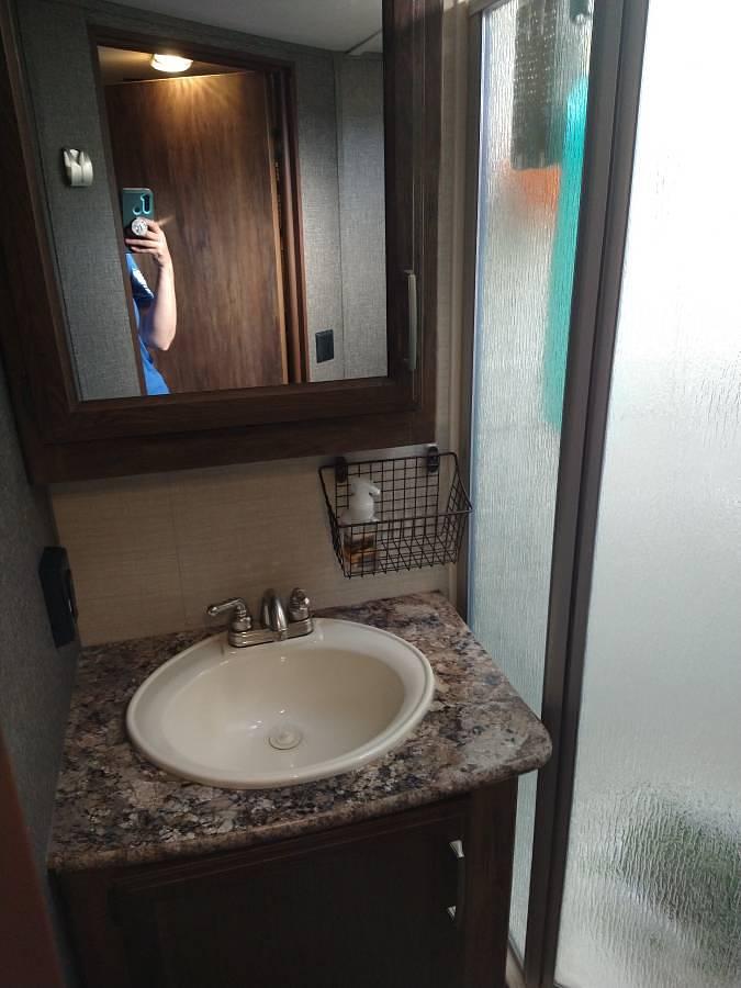 Used 2016 Keystone Cougar 29ROB