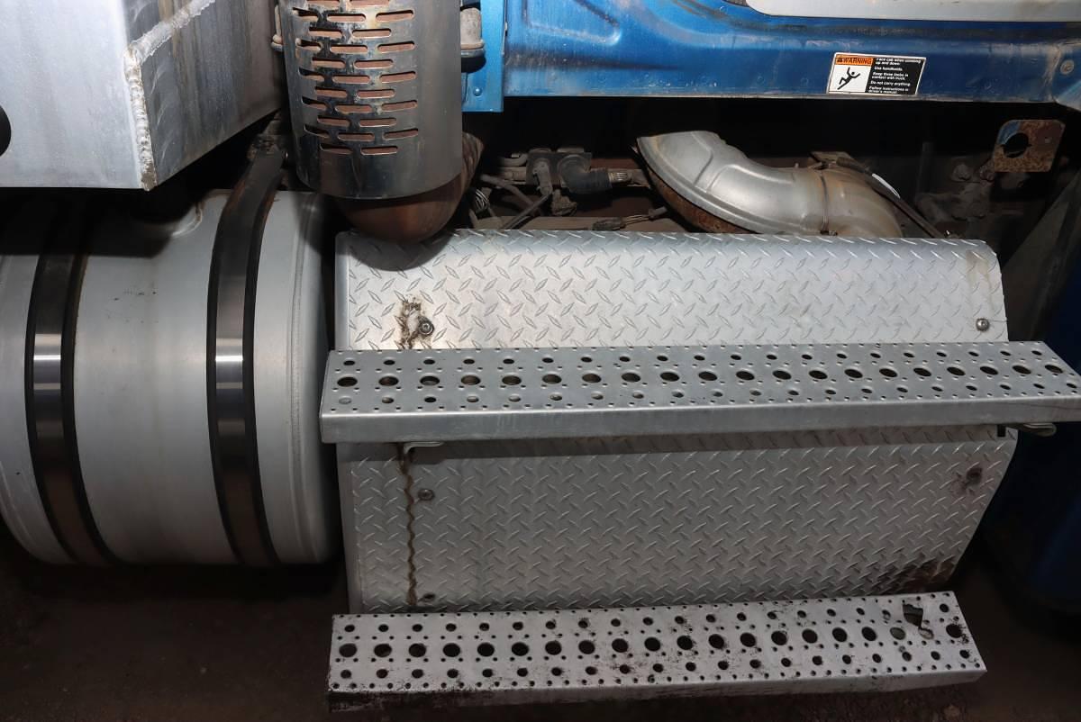 Used 2016 Freightliner 122 SD