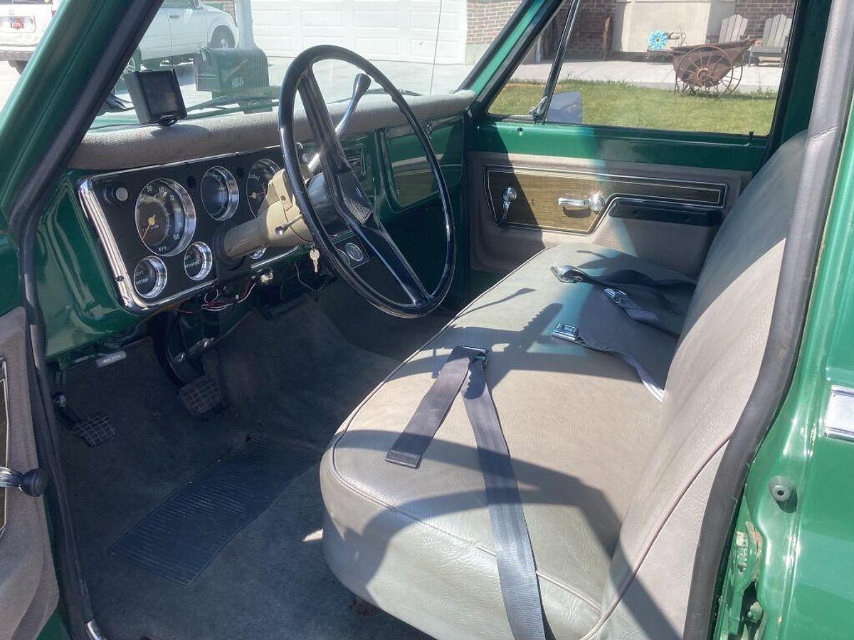Used 1972 Chevrolet Suburban
