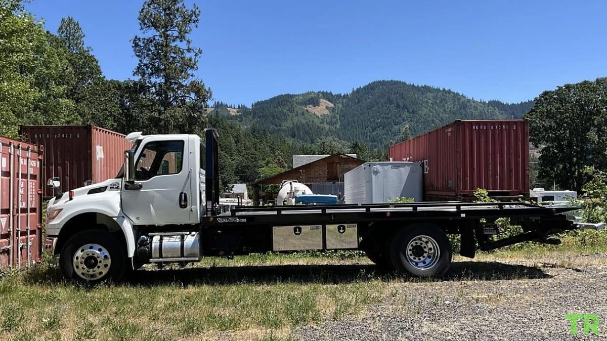Used 2024 International MV Rollback Tow Truck