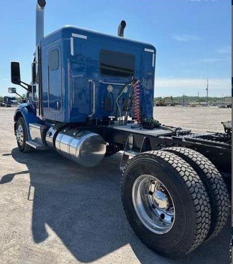 Used 2019 Peterbilt 579 Sleeper