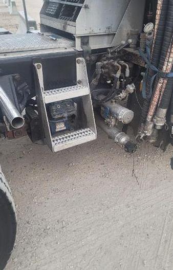 Used 2016 Peterbilt 389 Pride and Class