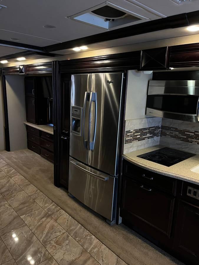 Used 2014 American Coach American Revolution 42T Class A Motorhome