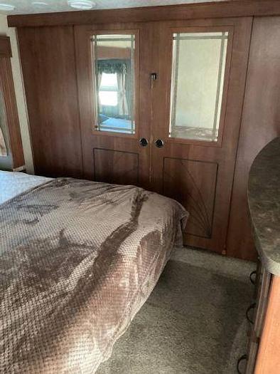 Used 2015 Forest River Sandpiper 346RETS