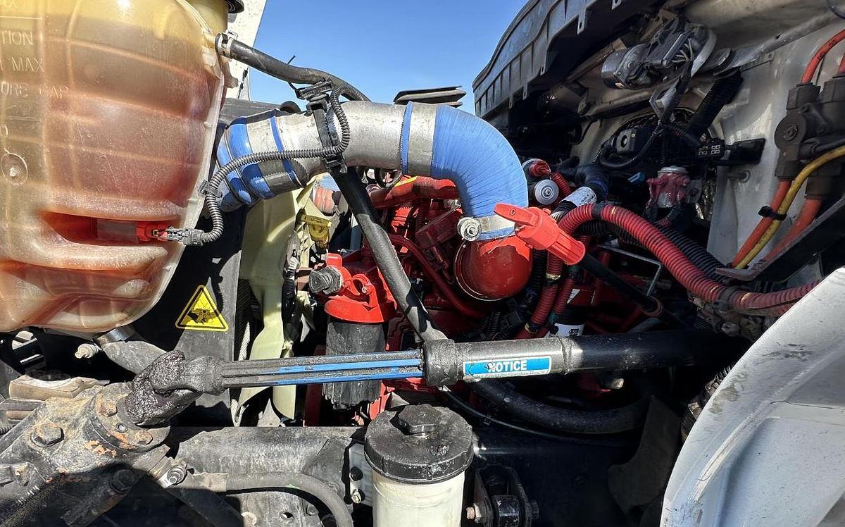 Used 2020 International MV Box Truck