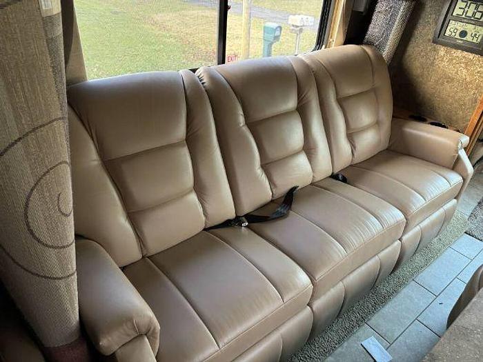 Used 2015 Tiffin Motorhomes Allegro Red 33AA