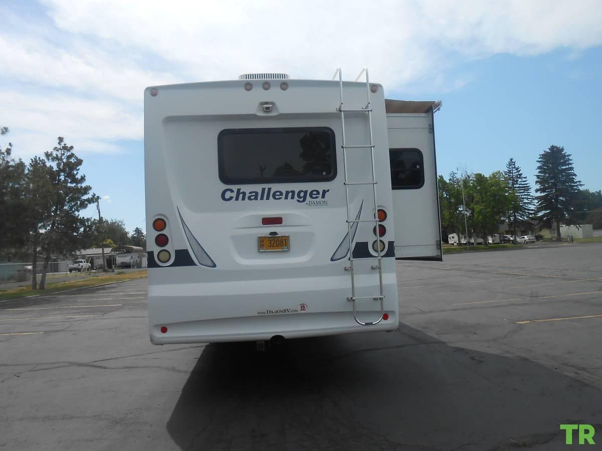 Used 2008 Damon Challenger Class A Motorhome