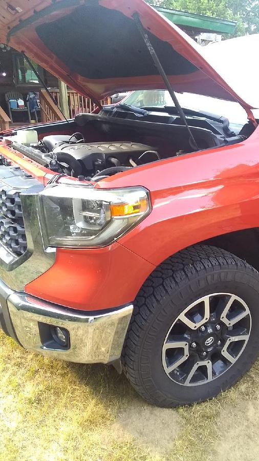 Used 2018 Toyota Tundra | Reliable Full-Size Pickup | Well-Maintained
